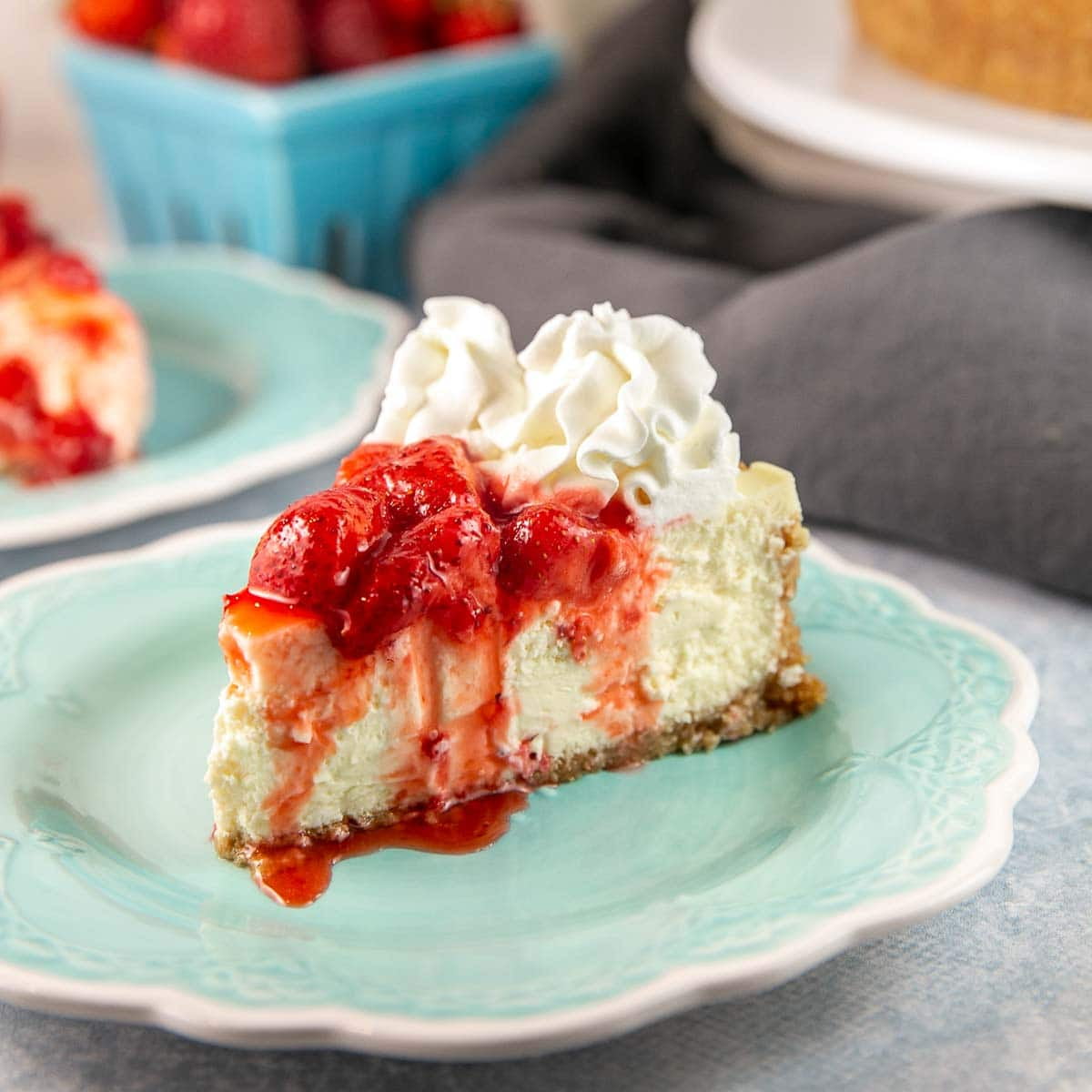 Bits N Things Strawberry Dessert Topping | Ice Cream, Sundaes, Pie | Kosher | 64 oz.
