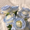 thumbnail image 4 of Ounissouiy Paquete de 9 flores artificiales DIY falso rosa boda hogar simulación ramo atmósfera habitación fotografía azul blanco Decoración Azul blanco Ounissouiy HA062955-01B, 4 of 6