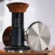 thumbnail image 2 of Prensador de Café para Espresso con Resorte Calibrado y Base Ondulada, Herramienta Distribuidora de Café de 58 mm., 2 of 5
