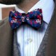 thumbnail image 2 of Set de Corbata de Moño Barry.Wang Floral Azul y Rojo en Seda 13.5x7.5 cm, 2 of 7