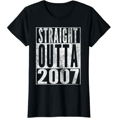 Straight Outta 2007 16th Birthday Gift 16 Years Old T-Shirt