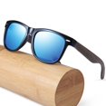thumbnail image 5 of Gafas de sol polarizadas para hombre y mujer, gafas de sol de madera, gafas clásicas, 5 of 5