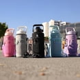 thumbnail image 5 of Botella Deportiva Motivacional de Plástico 2L Color Violeta con Funda de Neopreno y Correa B Life, 5 of 5