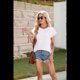 thumbnail image 5 of Camisetas de Entrenamiento de Verano para Mujer Blancas M, 5 of 10