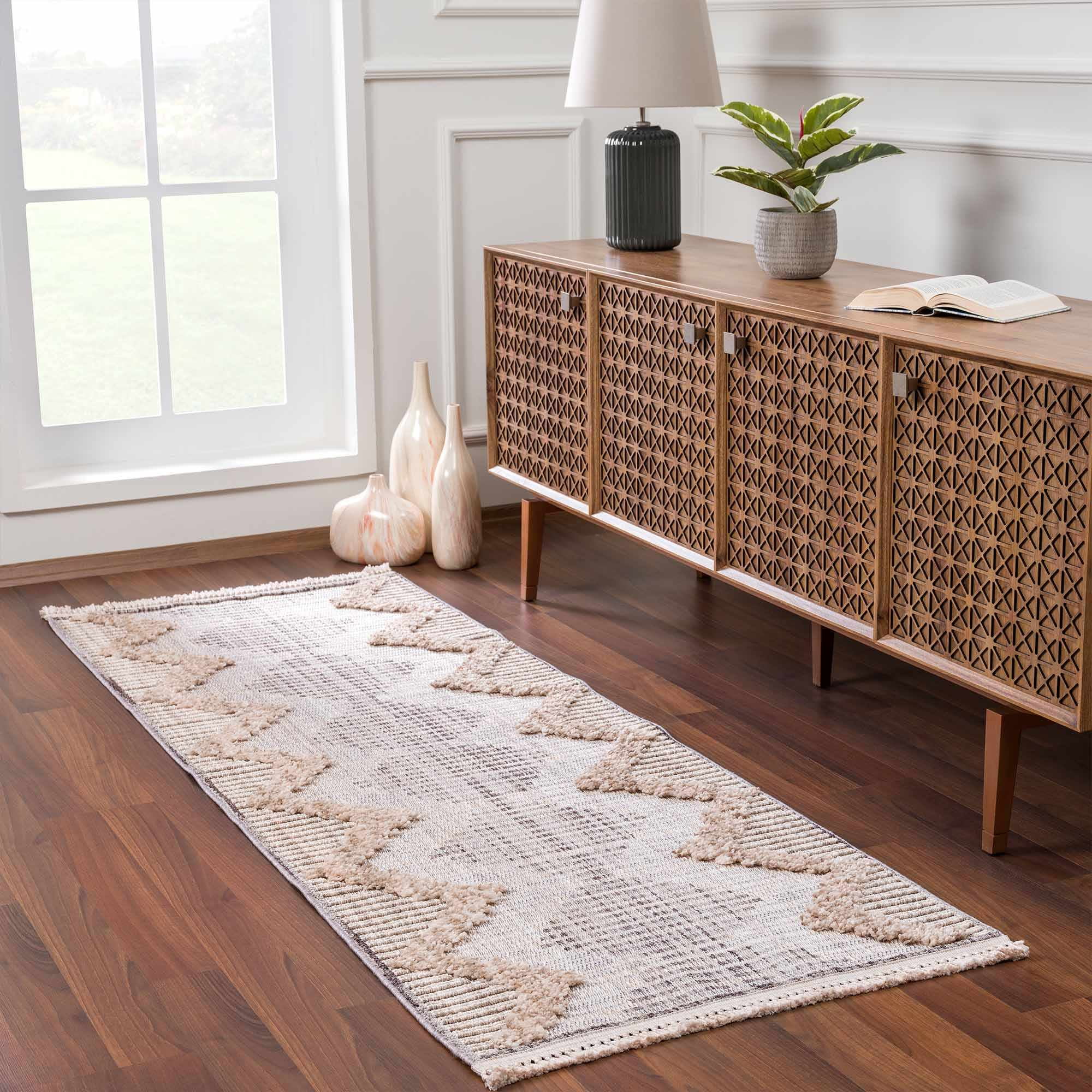 Hauteloom Maulawin Farmhouse Living Room Bedroom Southwestern Tribal Area Rug - Soft Shaggy High Low Carpet - High Pile - Bohemian, Boho - Gray, Brown, Beige, Cream - 5'3" x 7'