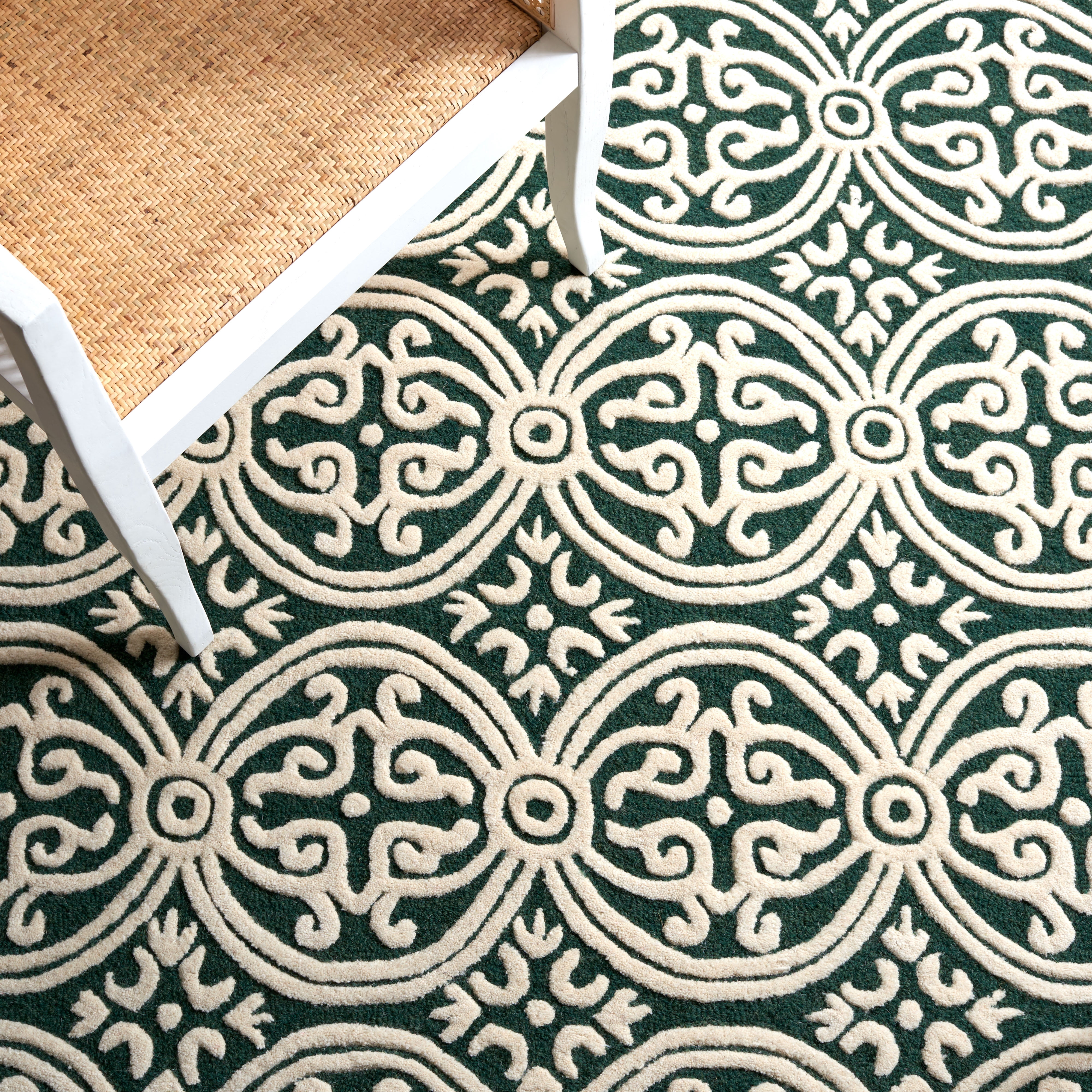 SAFAVIEH Cambridge Leslie Geometric Wool Area Rug, Dark Green/Ivory, 9' x 12'