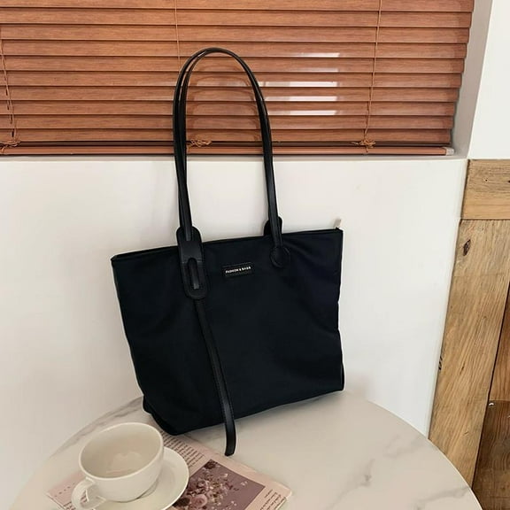 IELGY large-capacity bag, niche design versatile single shoulder casual portable commuter tote bag