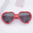 thumbnail image 4 of Lunettes de Soleil pour Femme, Design à la Mode et Mignon, Adorables Lunettes Rétro en Forme de Cœur pour Voyager, 4 of 10