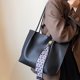 thumbnail image 3 of Bolsos de mano para mujer, bolsos tipo cartera con asa superior, bolso de hombro de PU, negro, 3 of 5