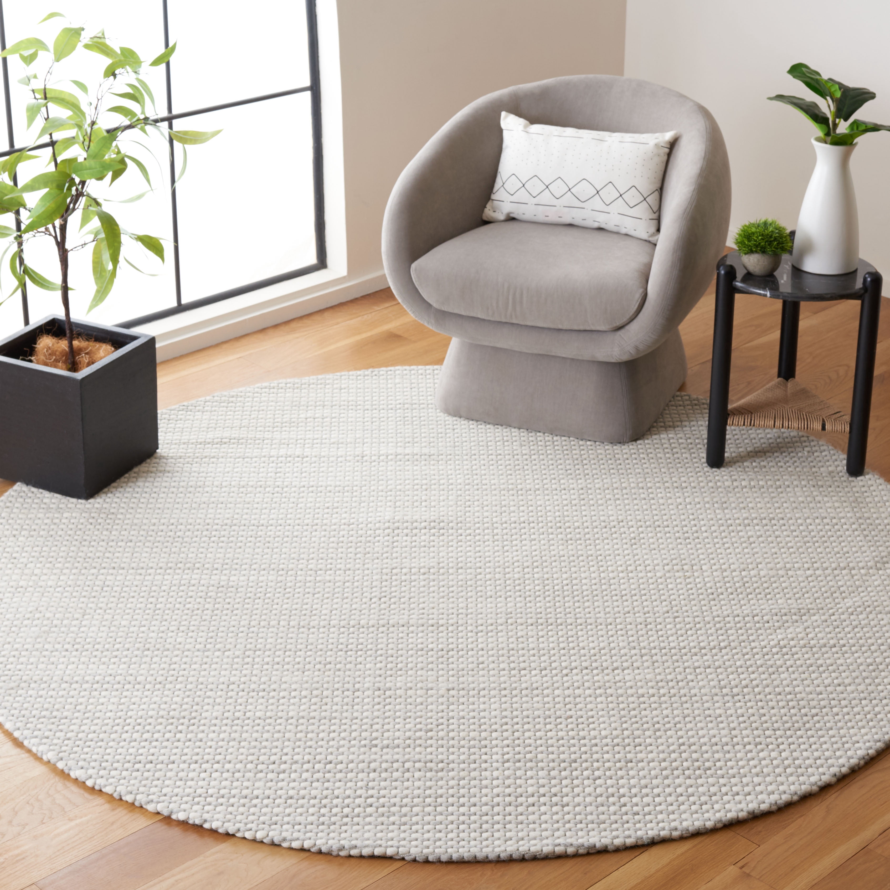 SAFAVIEH Natura Corine Geometric Area Rug, Silver/Ivory, 6' x 6' Round