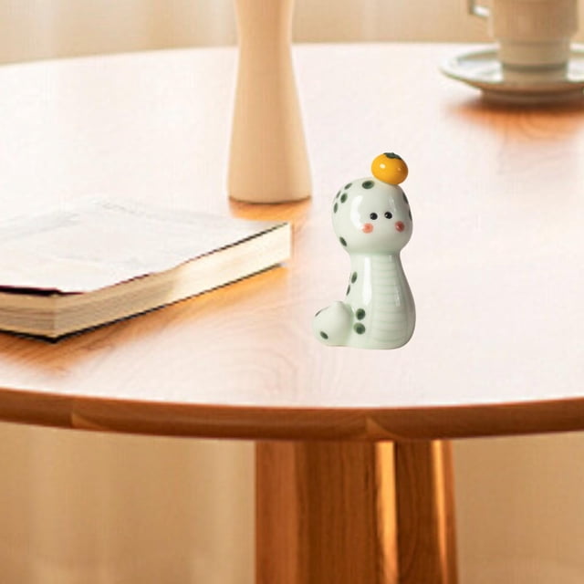 Figuras de serpiente de año Nuevo Chino para mascotas de té de serpiente, decorativas, decoración de adorno de serpiente pequeña para el escritorio