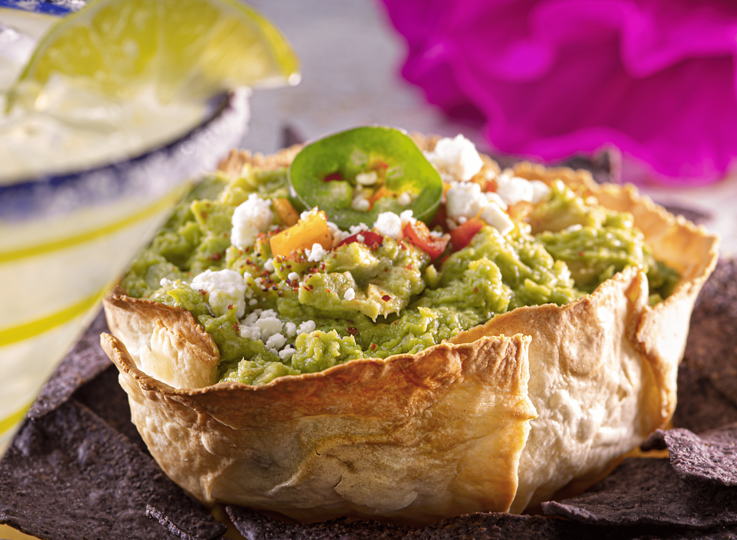 ¡Yo Quiero! Fresh Produce, Refrigerated Hand Crafted Mexico-Inspired Guacamole Dip, 8 oz Tub