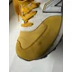 thumbnail image 5 of Mens New Balance 574 Yellow And White Sneakers Sz 8, 5 of 5
