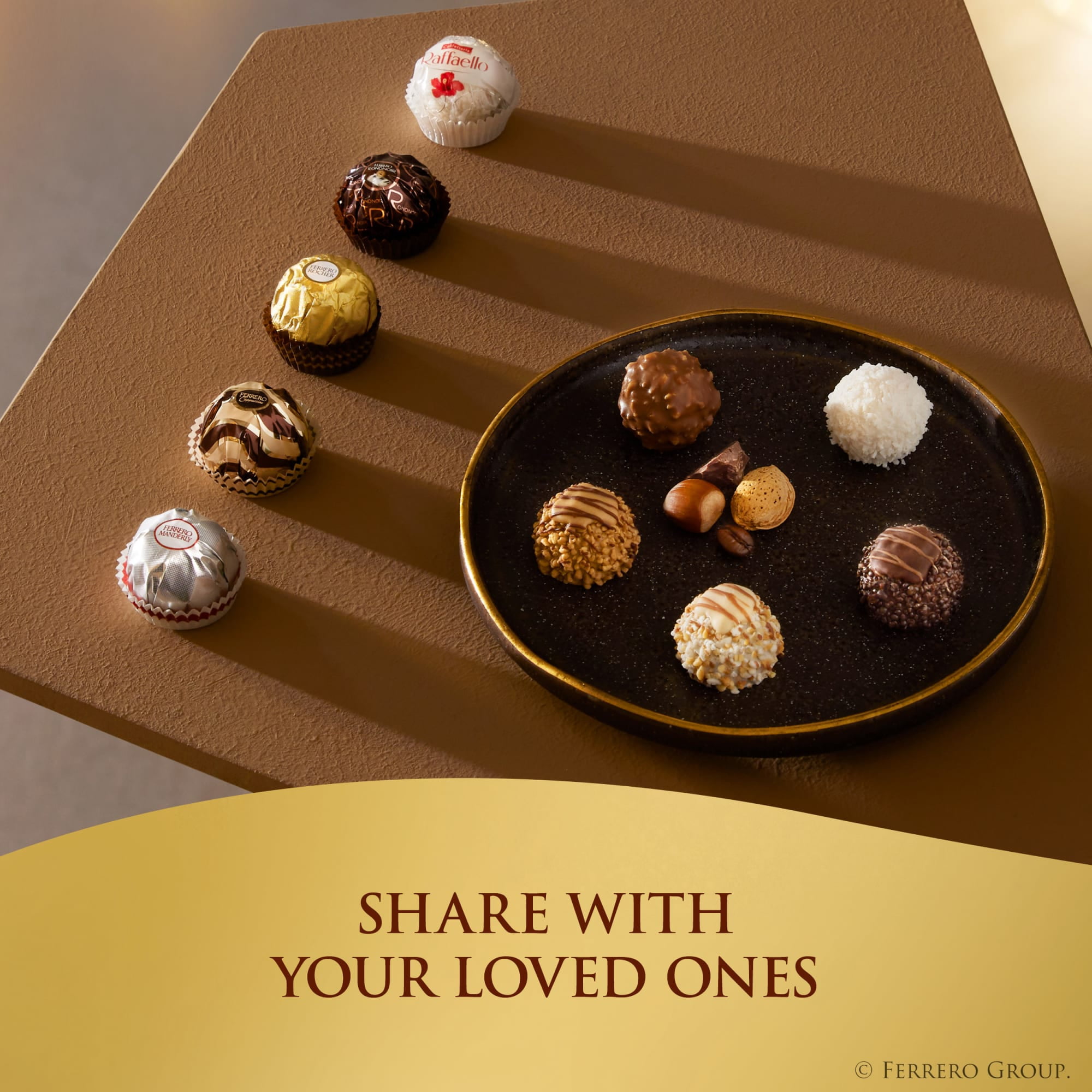FERRERO COLLECTION Fine Assorted Confections Heart Box, 7.2 oz / 205 g, Premium Dark, Hazelnut, Milk and Coconut Chocolate Gift for Valentine’s Day