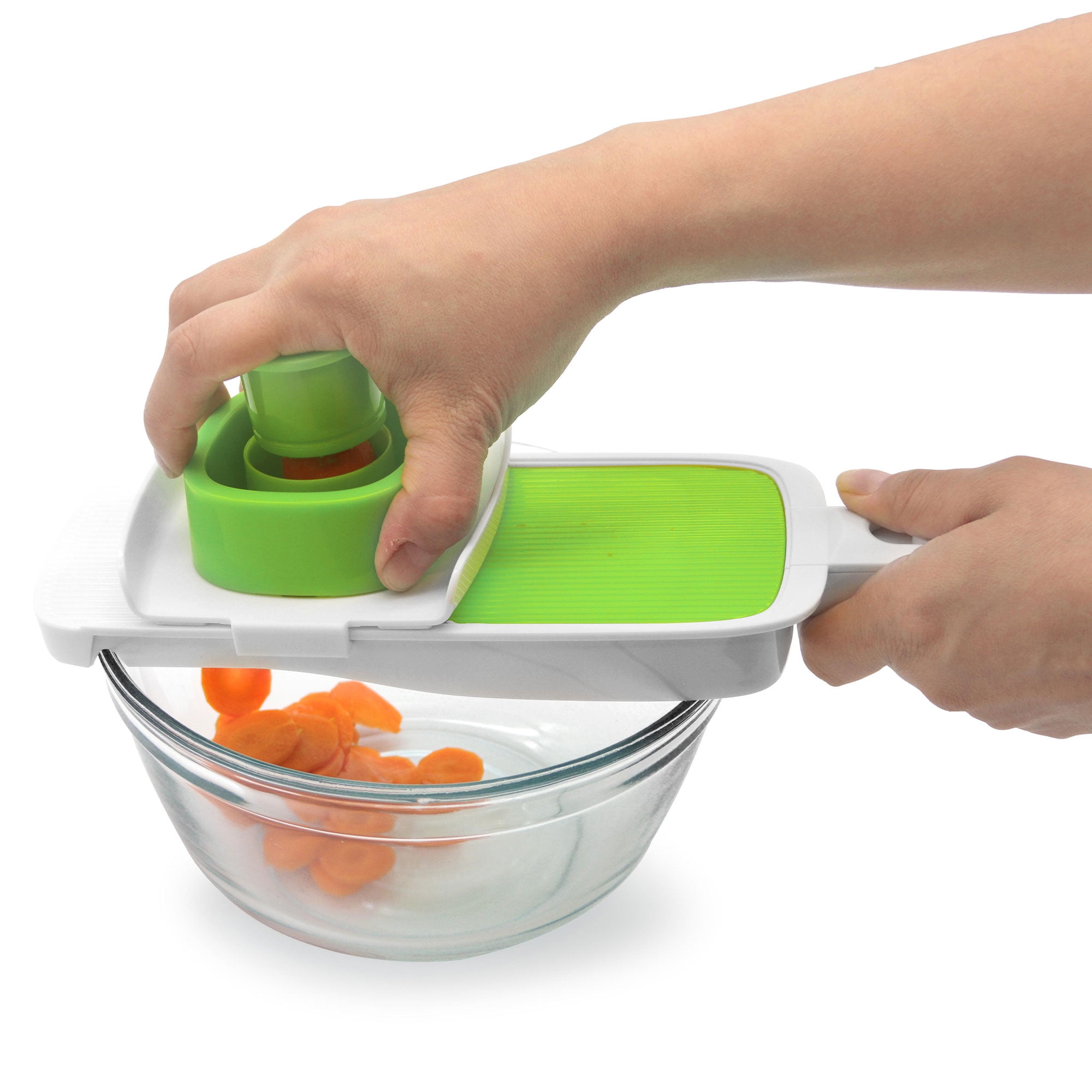 Starfrit Mandoline À Main Avec Lame En V, Épaisseur Ajustable, Base Antidérapante, Ouverture Auto-Alimentée Sécuritaire, Garde De Sécurité, Va Au Lave-Vaisselle, Pour Fruits Et Légumes Tranchez rapidement fruits et légumes avec cette mandoline Starfrit à lame en V. Design auto-alimenté sécuritaire, épaisseur ajustable, appui antidérapant. Rangement facile et va au lave-vaisselle.