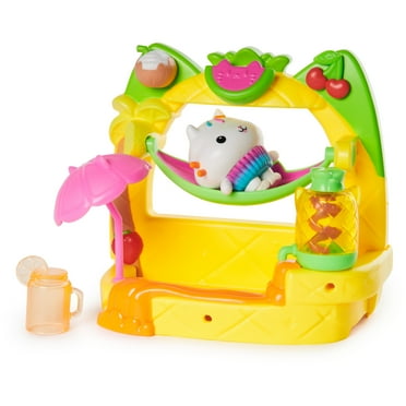 Gabby’s Dollhouse, Cakey’s Fruit Smoothie Balcony Playset with Toy Figure & Accessories