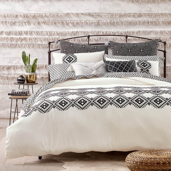 Sky Sierra Collection Embroidered King Duvet Cover Set Ivory / Black W/Two Shams