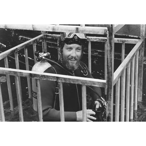 Jaws Richard Dreyfuss 24X36 Poster