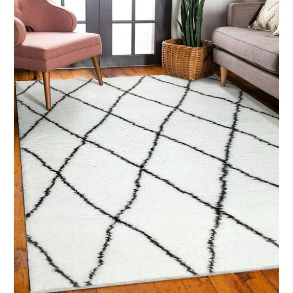 Design House Keleya Area Rug with Soft Shag in Trellis White/Charcoal. 7-Foot-10-Inch by 10-Foot
