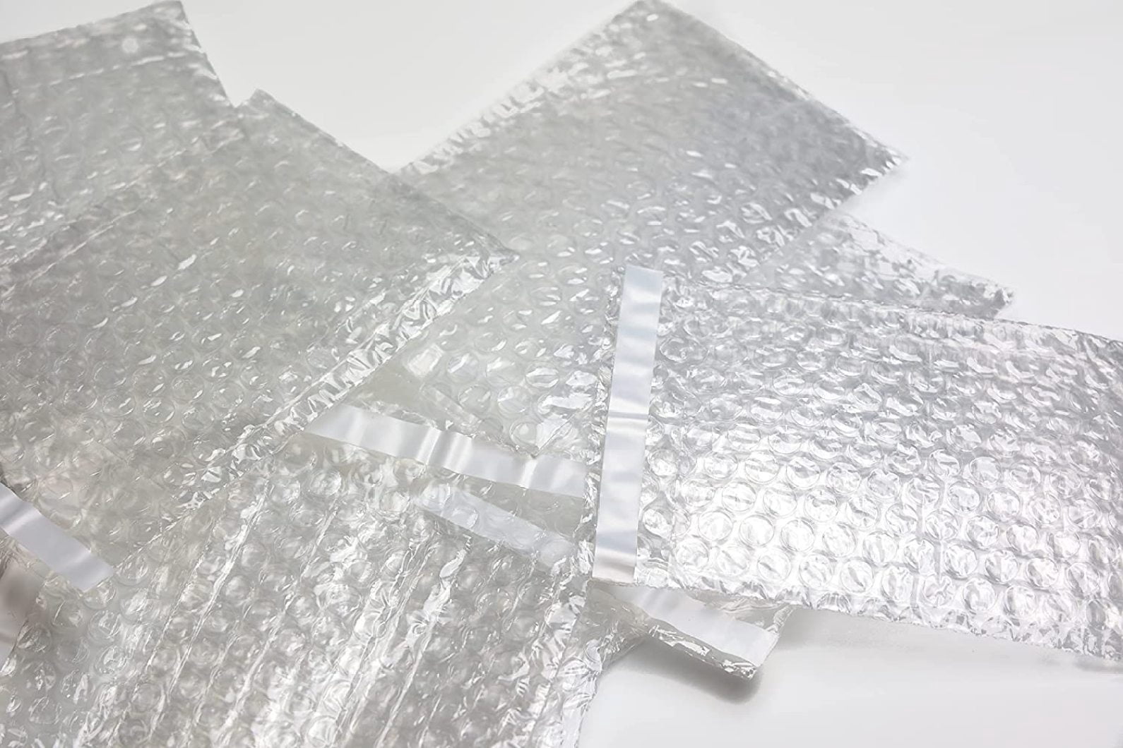 Bzbuy Bubble Out Bags 4.5 x 5.5 Clear Cushioned Pouches 4.5 x 5 1/2 Pack of 1500 Bubble Pouch Bags. Self-Sealing. Mailing, Shipping, Packing, Packaging, Storage and Moving.