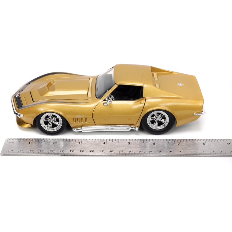 Jada Toys 1969 Corvette Stingray Chevrolet ZL1 Die Cast Car 1:24