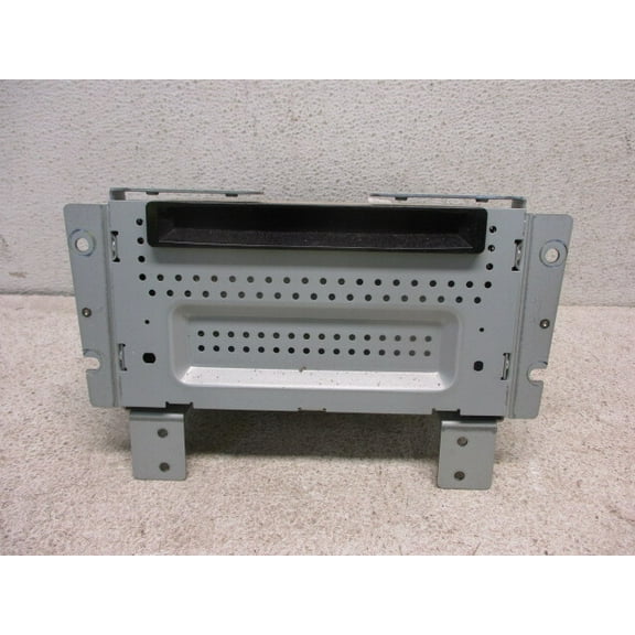 Pre-Owned 2011-2012 Lincoln MKZ GPS Navigation AM FM CD MP3 Radio Receiver OEM LKQ - Verify Specific Vehicle Fitment In Description - (Good)