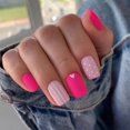 thumbnail image 1 of Uñas postizas cortas cuadradas de color rojo oscuro, uñas adhesivas, kit de uñas postizas cortas, 1 of 5