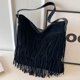 thumbnail image 3 of Bolso de borla esmerilado para mujer bolso de mensajero con borla y cierre de cremallera bolso de compras para mujer, 3 of 9