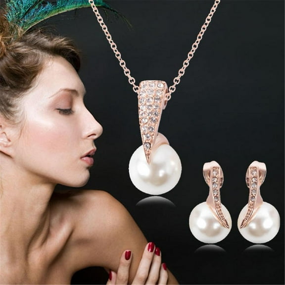 TIHLMK Pearl Necklace Trend Jewelry Pearl Exquisite Ladies Necklace Earrings Set