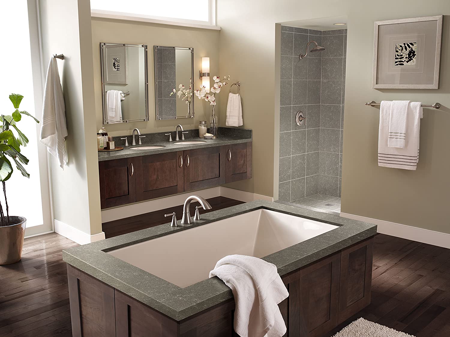 Saxton Toilet Tissue Holder in Brushed Nickel