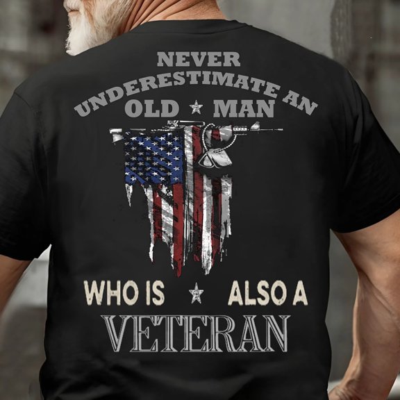 Trenditee Never Underestimate an Old Man T-Shirt