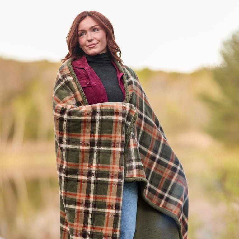 Berkshire Life 50" x 70" Reversible Plush Sherpa Throw, Green photo 5