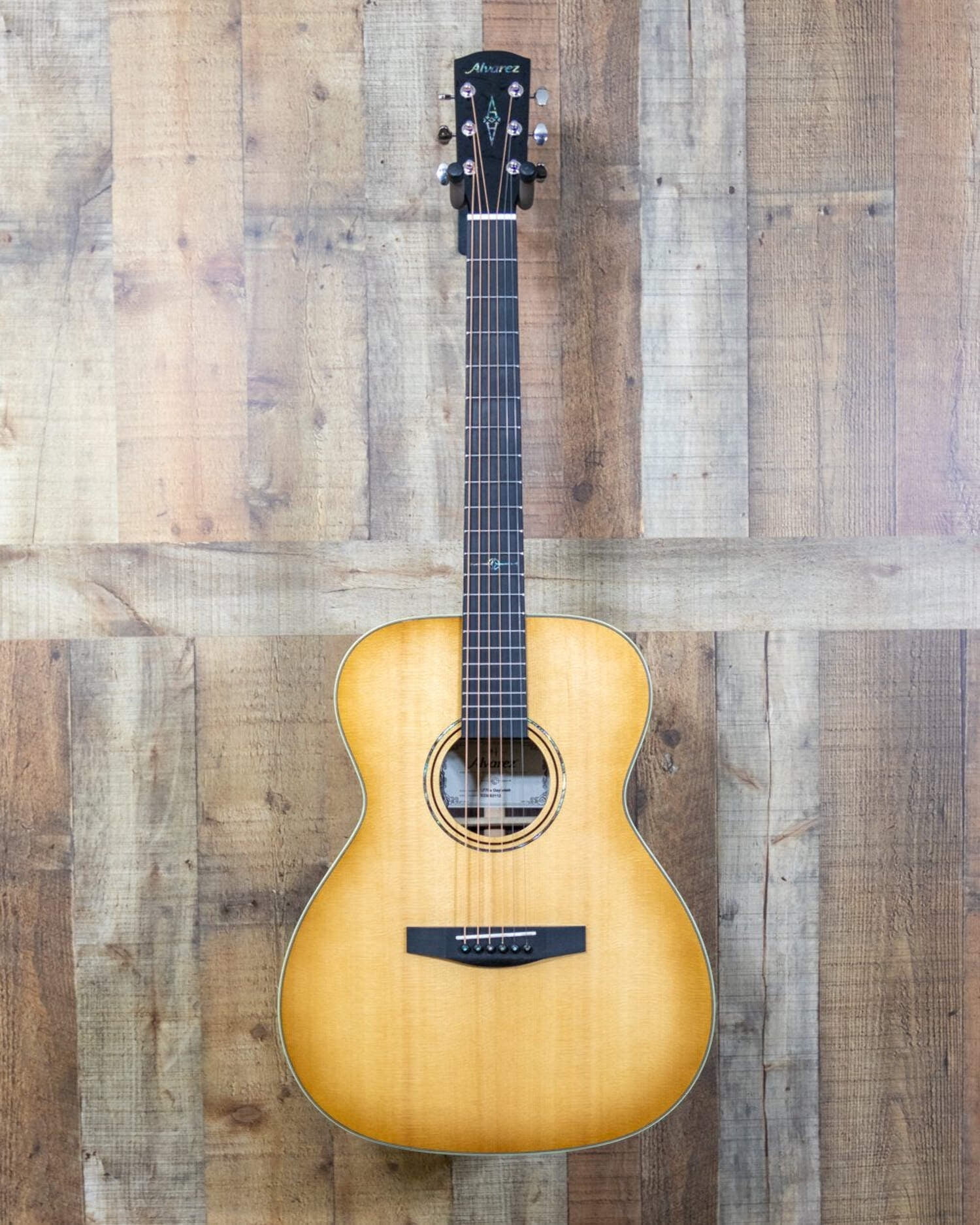 Alvarez LF70e Laureate Series Folk-OM Acoustic-Electric Guitar Daybreak