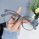 thumbnail image 1 of Tendencia de gafas anti luz azul, gafas pequeñas cuadradas marrones para miopía, gafas planas, 1 of 1
