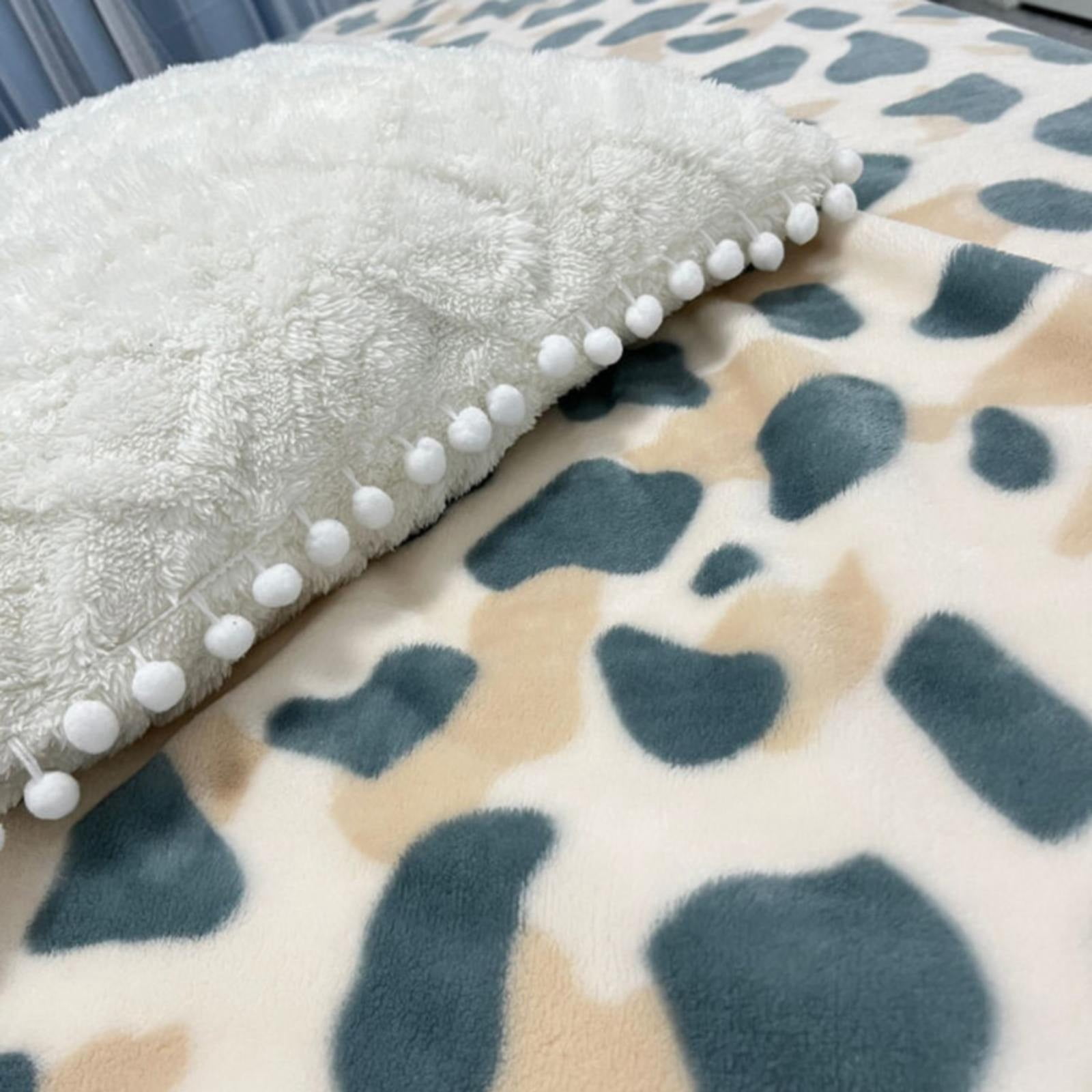 Winty Throw Blanket for Couch Sofa,Bed Blankets for Bed,Super Soft and Warm Throw Blanket for Couch, Sofa and Bed Cozy, Fuzzy and Lightweight,110X150Cm