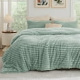 thumbnail image 3 of U by Bedsure 3 Pieces Fluffy Comforter Set, Super Soft Faux Fur Fleece Queen Bedding Set, 1 Luxury Shaggy Fuzzy Jadeite Green Comforter with 2 Pillowcases, 3 of 7