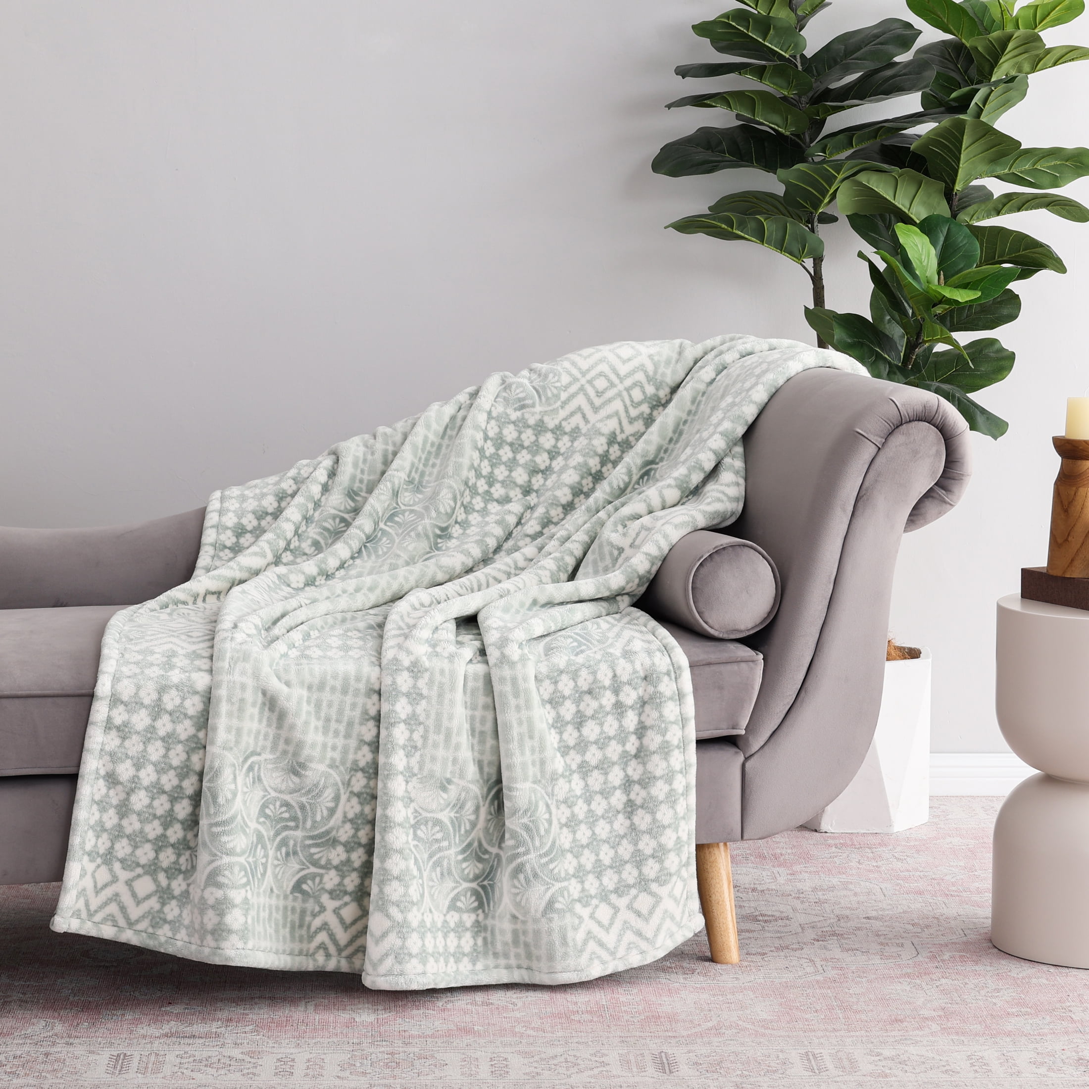 Better Homes & Gardens Printed Velvet Plush Super Soft Throw Blanket, Oversized, Patchwork Geo Green