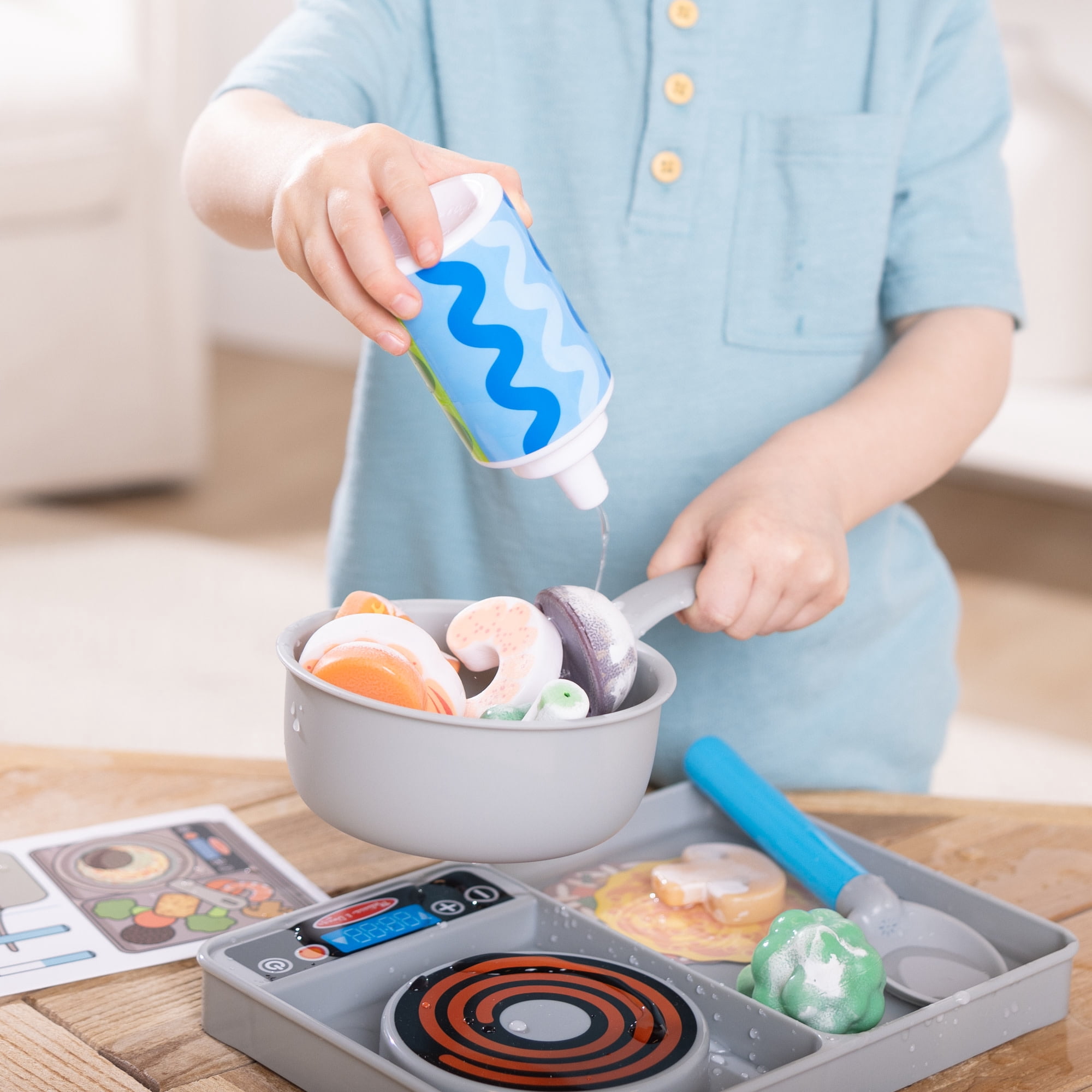 Melissa & Doug Simmer & Stir Stovetop Play Set with Water WOW!® Color Changing Play Food Preschool Toy Ages 3+