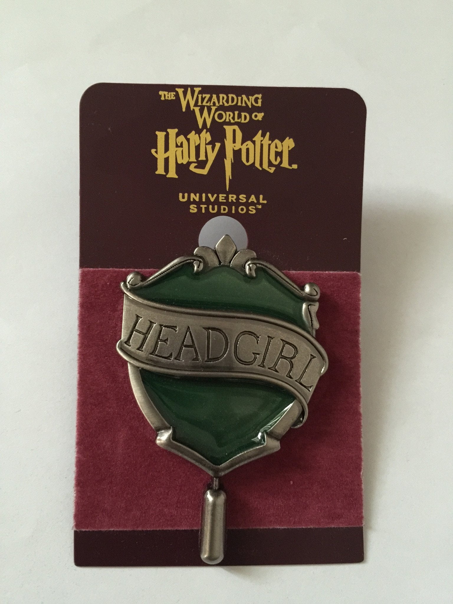 Universal Studios Wizarding World of Harry Potter Quidditch Slytherin Pin New 