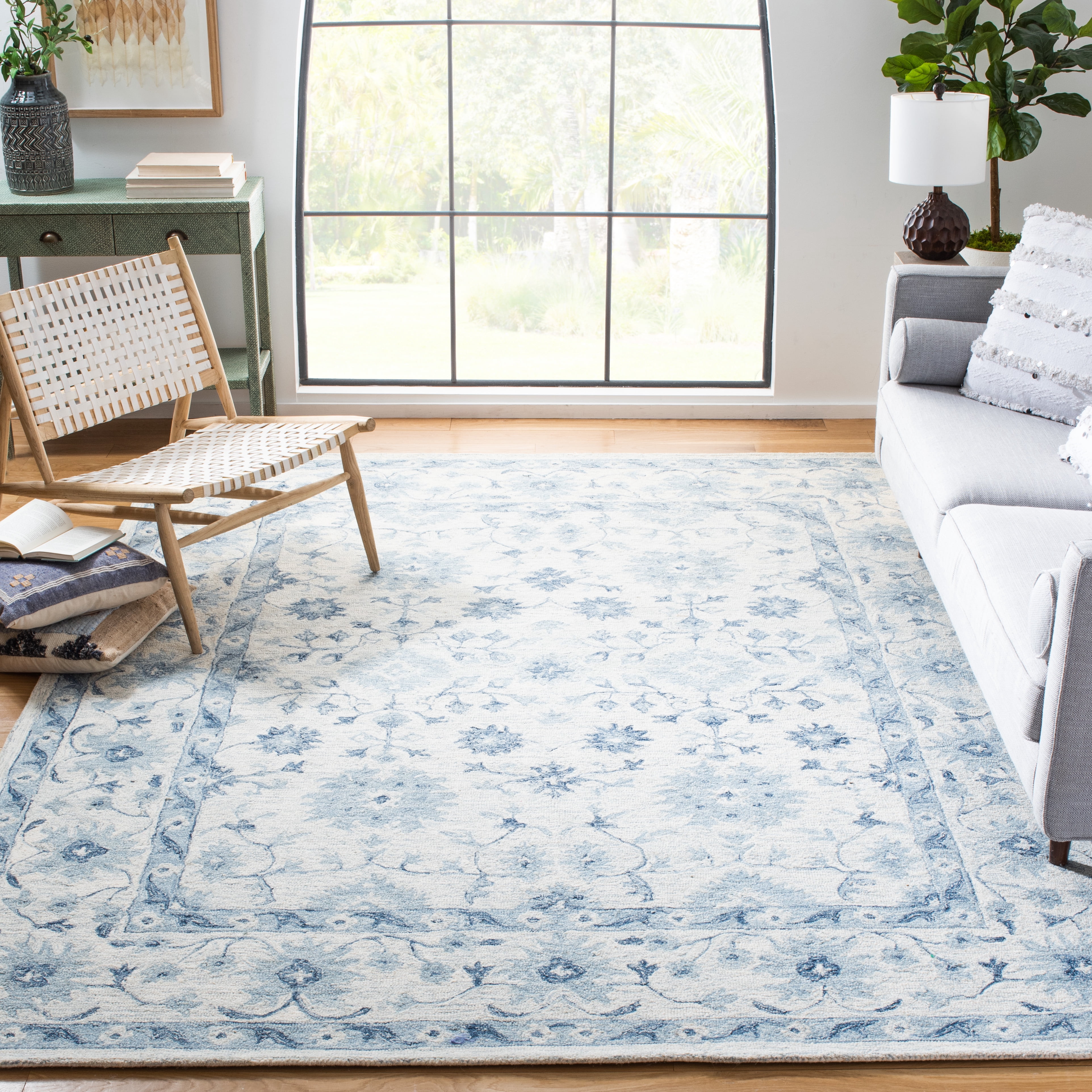 SAFAVIEH Micro-Loop Leon Medallion Area Rug, Blue/Ivory, 8' x 10'