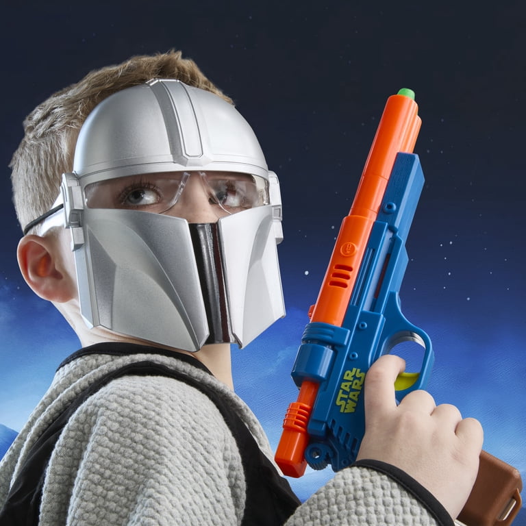 Star Wars The Mandalorian Mask & Blaster Set, NERF GlowStrike