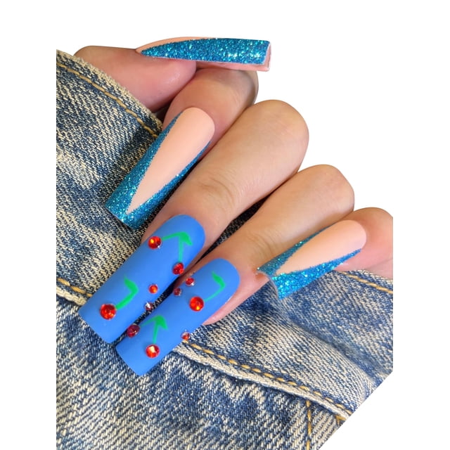 Set de uñas postizas StareIdolon, ataúd blanco pintado a mano