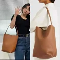 thumbnail image 3 of Bolso de mujer de gran capacidad, bolso de mano perezoso de cuero, bolso de un solo hombro, bolso de cuero genuino, mochila informal, bolso de cintura, bolso de cubo, 3 of 5