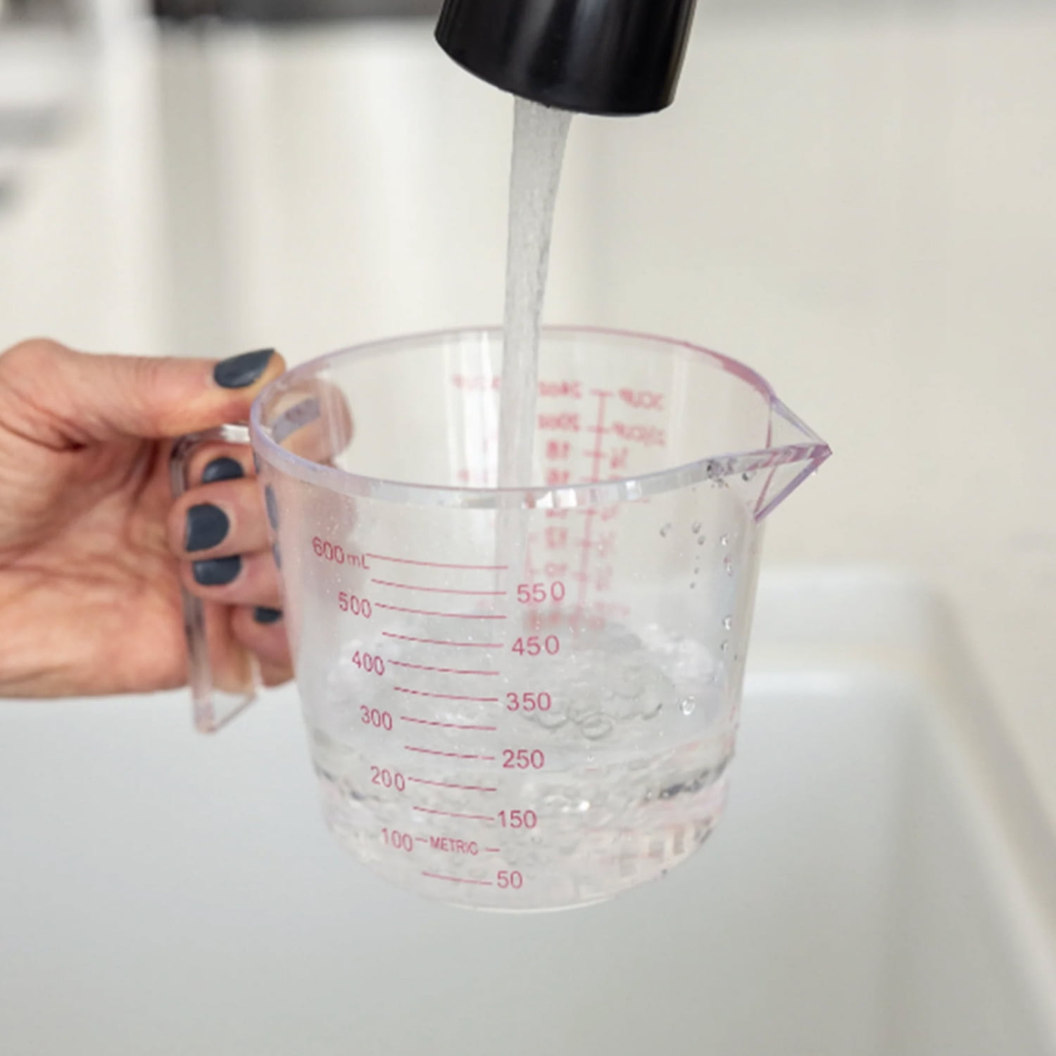 Better Houseware 24-Oz. Clear Acrylic Measuring Cup with Handle (24 Oz.)