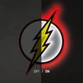 thumbnail image 3 of The FLASH DC Comics Foudre LED Halo Lumière (Régulier) avec Piédestal pour Table Debout, 3 of 7
