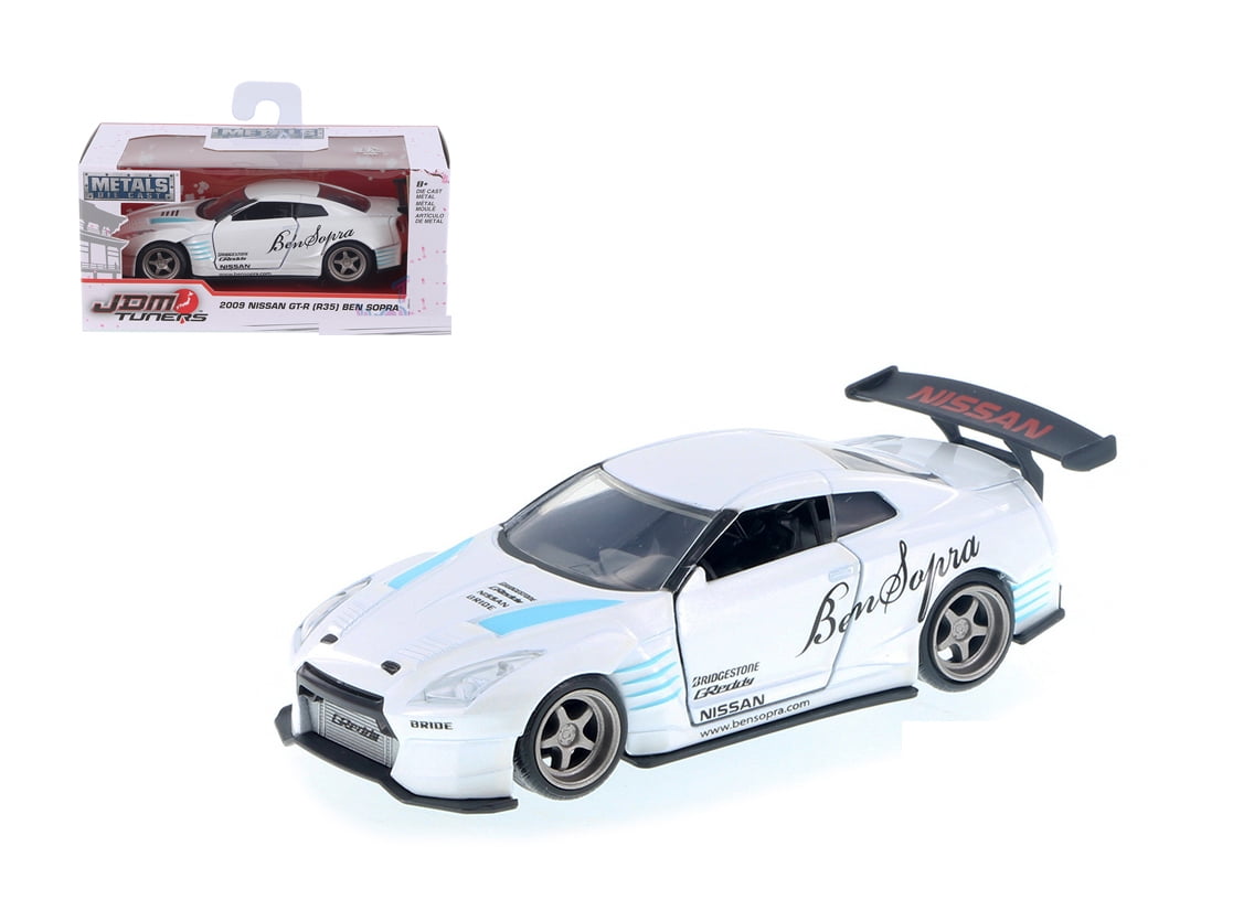 1:24ワイスピ  BRIAN&#39;S Nissan GT-R R-35 Ben Amazon.com: JADA Fast & Furious 1:24 2009 Brian's Nissan GT