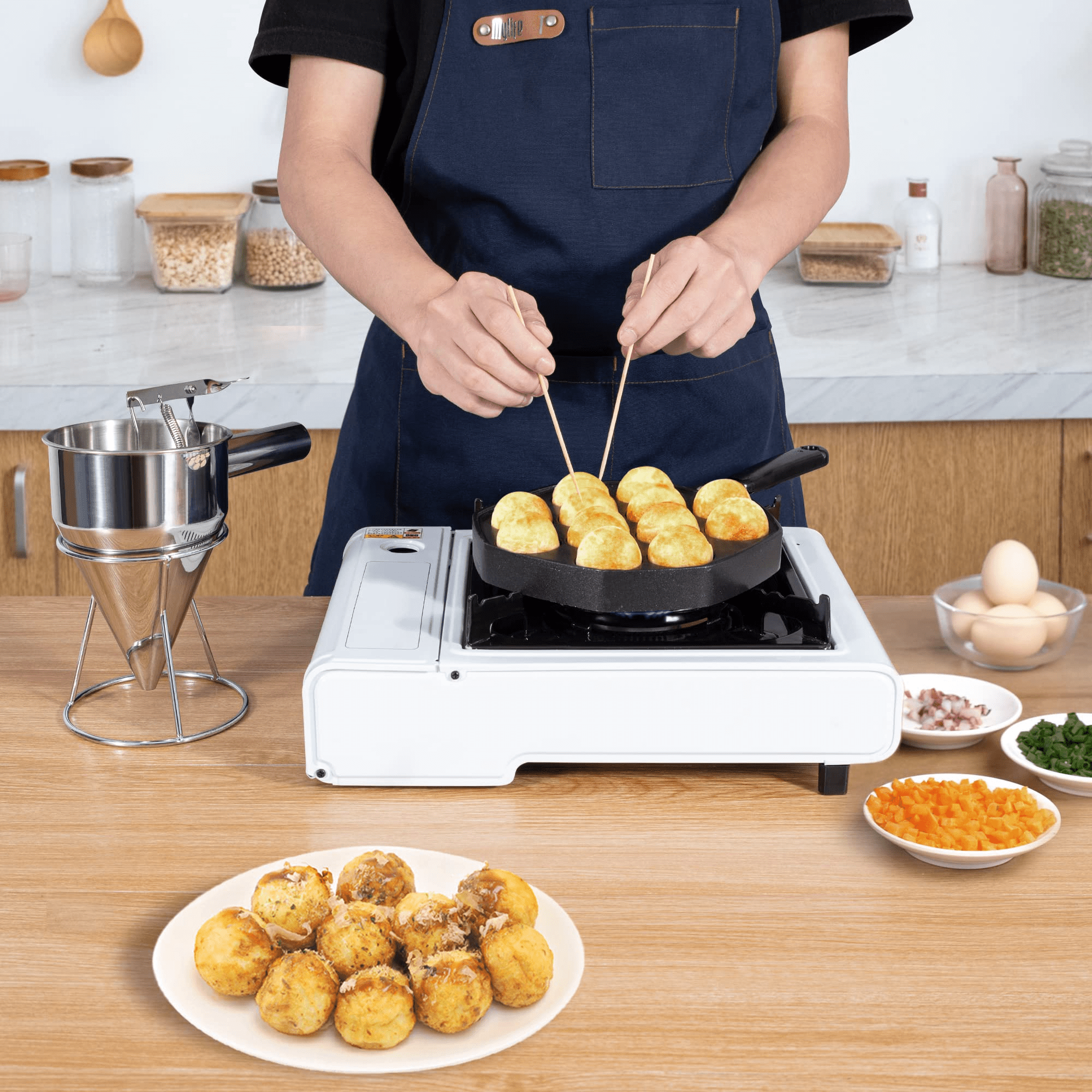 MyLifeUNIT Stainless Steel Pancake Batter Dispenser, Funnel Dispenser with  Stand for Takoyaki and Baking