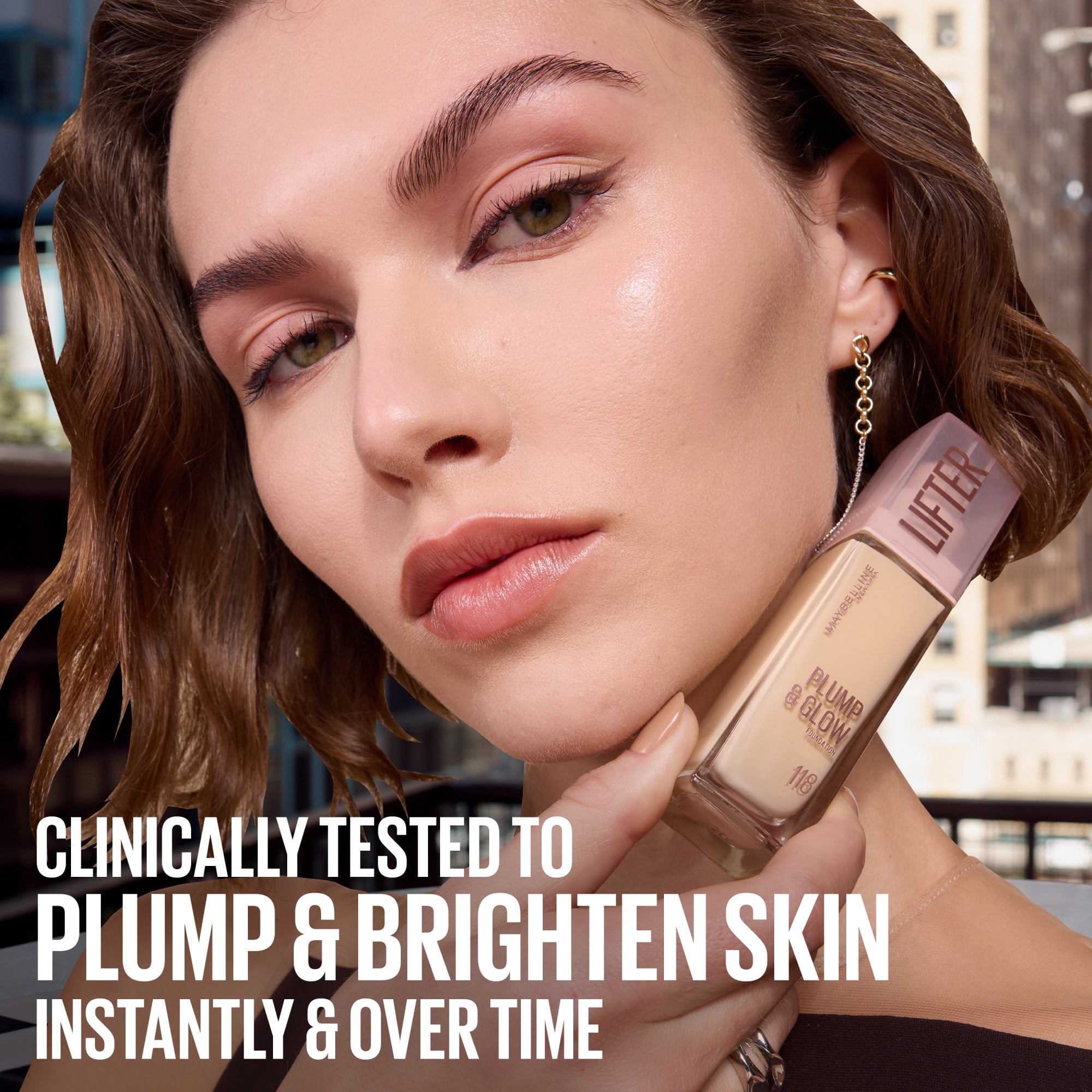 Maybelline New York Lifter Plump & Glow Skincaring Foundation, Radiant Finish, 30 ml