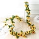 thumbnail image 4 of Fiudx Guirnalda de Girasoles Artificiales, Decoración Floral Vibrante, Diseño Flexible para Colgar, Decoración para Fiestas En Interiores y Exteriores, Fondo de Boda, 2,5 M de Largo, Material de Seda, 4 of 6