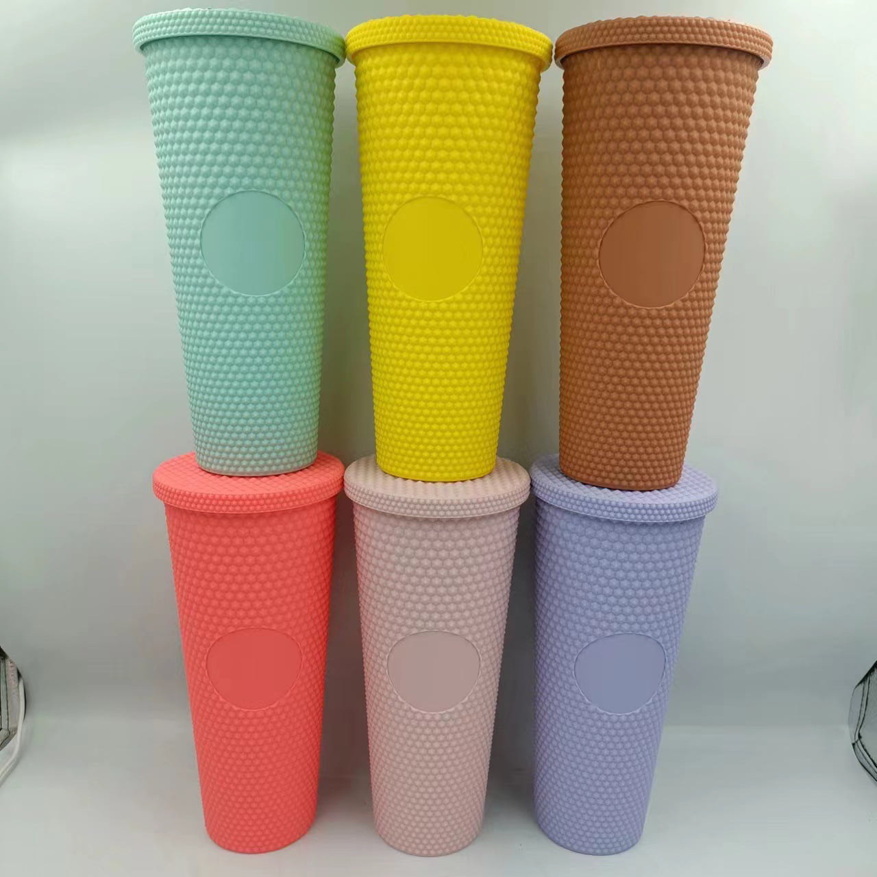 Happon 24 oz Matte Plastic Studded Cup Double Wall Studded Water Tumbler  Plastic Inlaid Rivet Cup with Straw and Lid (Red) 
